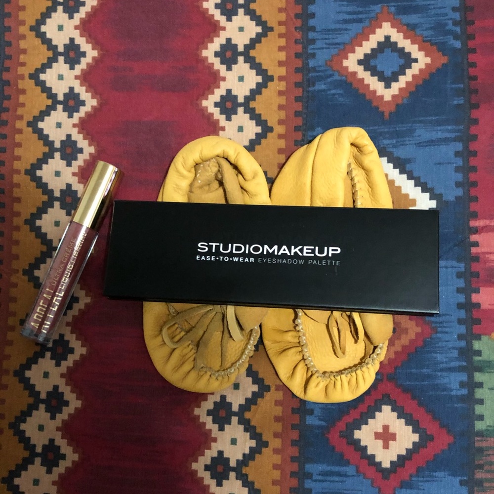 🆕 Studio makeup palette👁